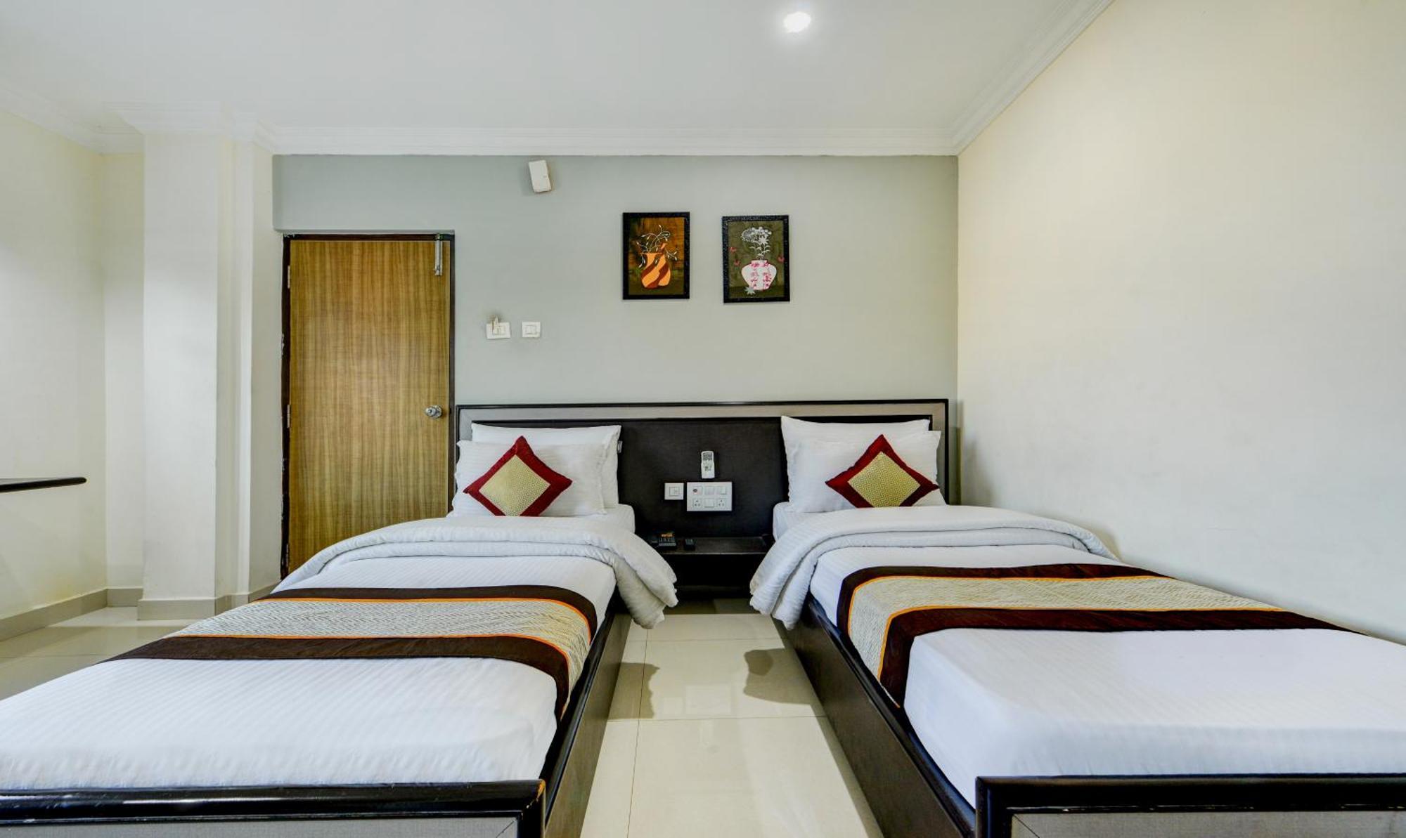 Saibala Lnn Hotel Chennai Exterior photo