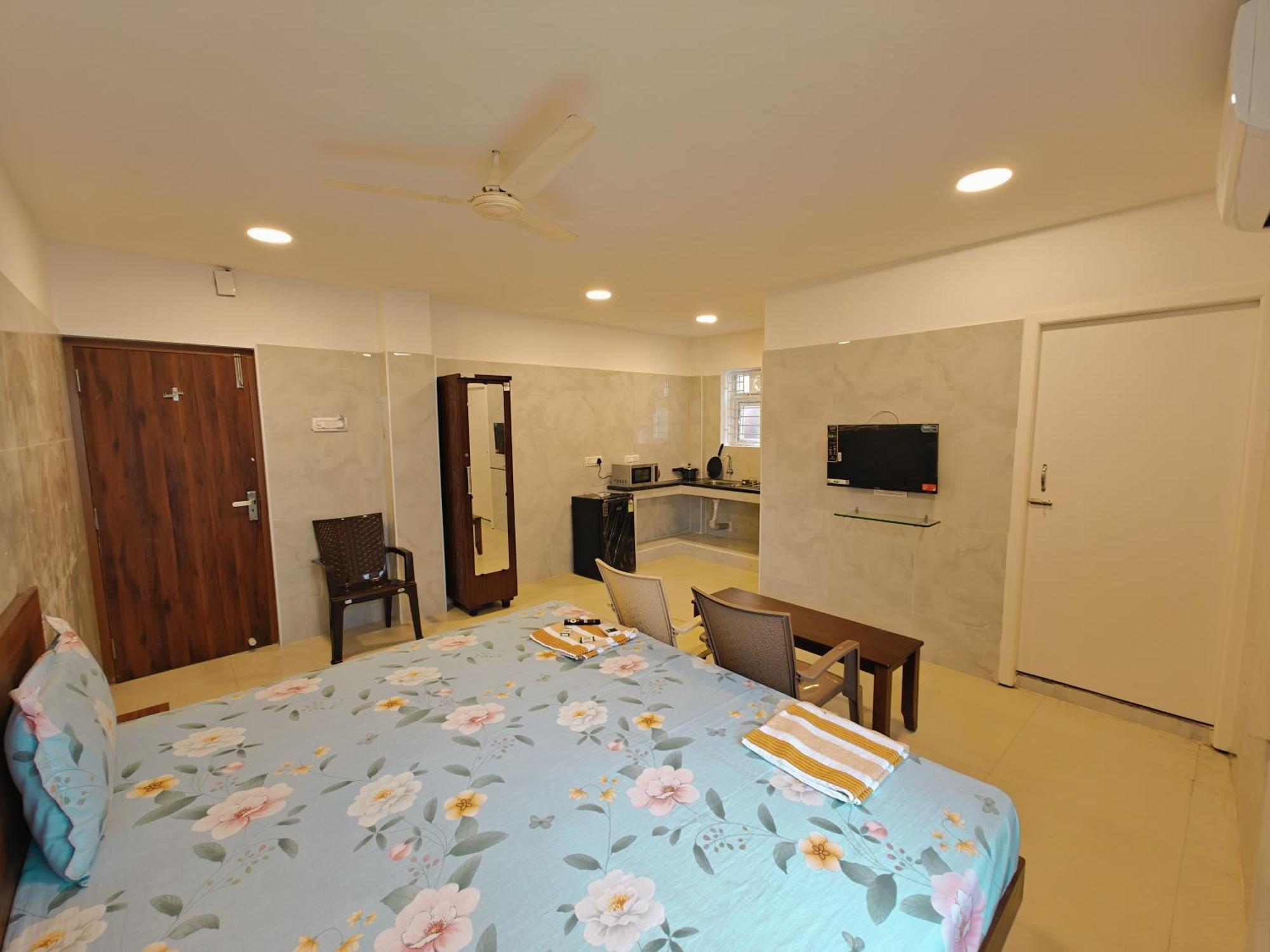Saibala Lnn Hotel Chennai Exterior photo
